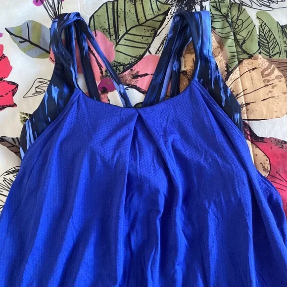 Lululemon Nouveau Limits Tank - Picture 7 of 9